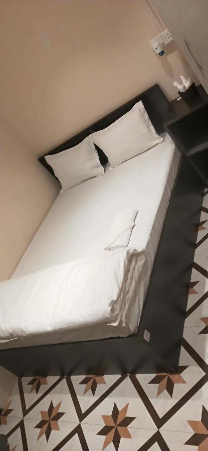 Oyo Thangal Hotel Imphal Eksteriør billede